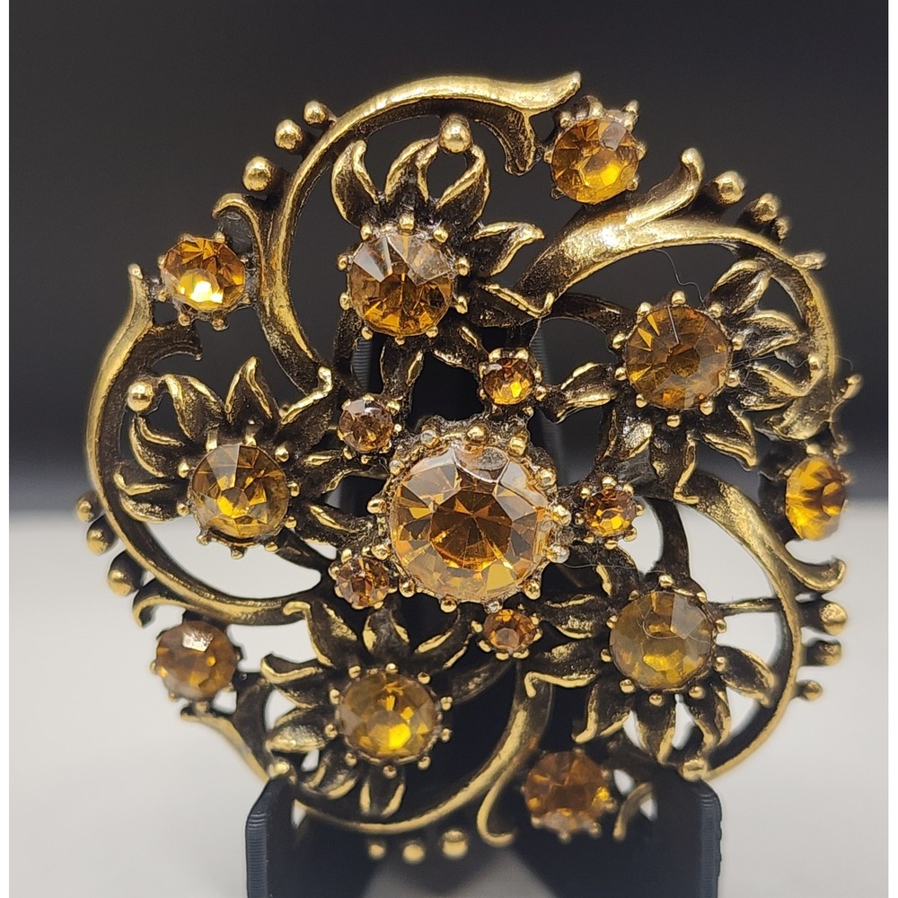 Vintage Coro Amber Rhinestone Floral Brooch Gold Tone Signed Round 1.5 Inch